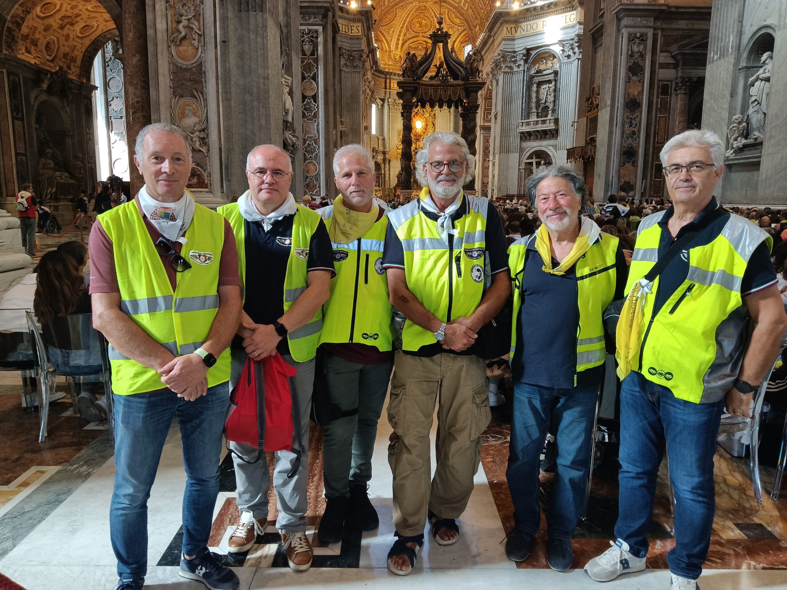 volontari in San Pietro