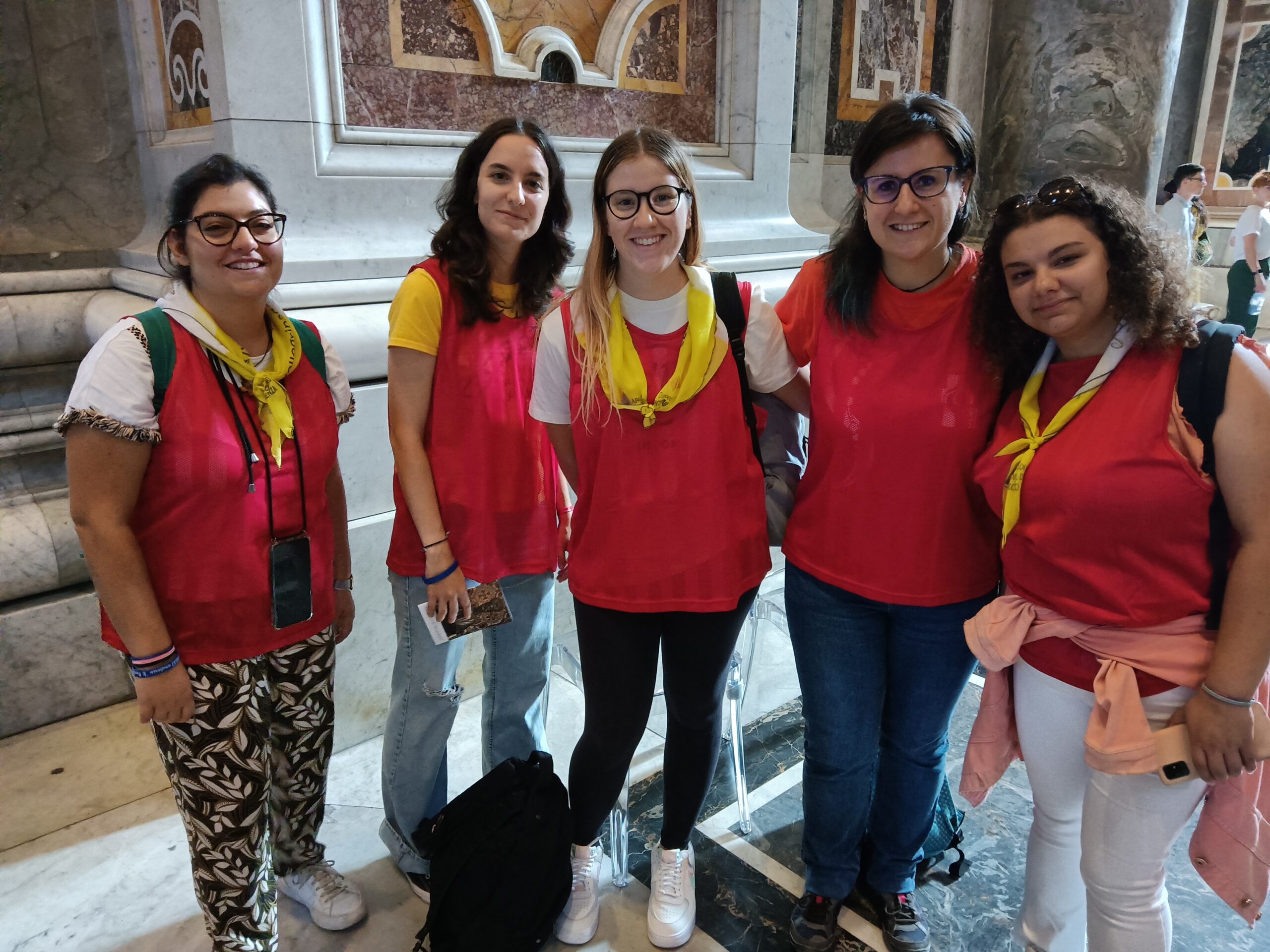 volontarie in San Pietro
